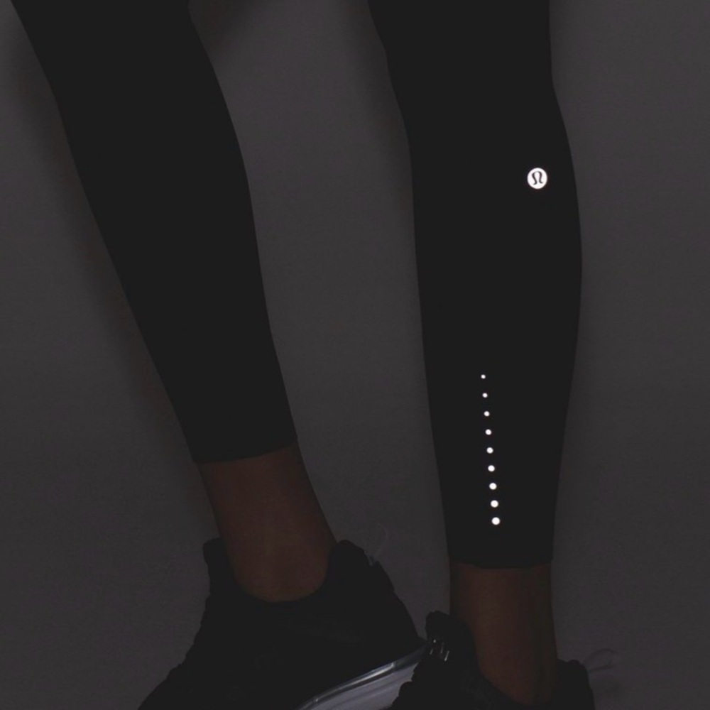 Lululemon Fast And Free 7/8 Tight
Midnight Navy EUC Sz 6